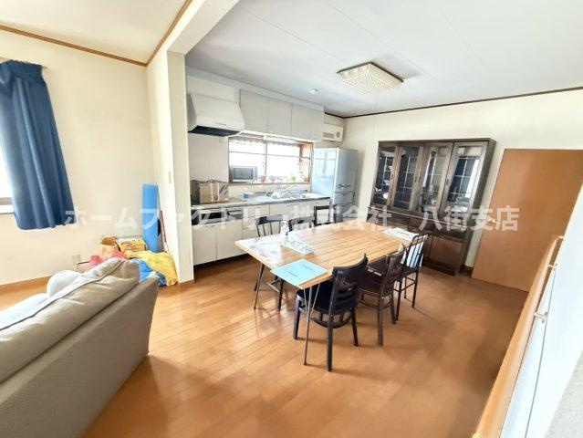 成田市三里塚　中古戸建の居間・リビング|グループホーム仕様