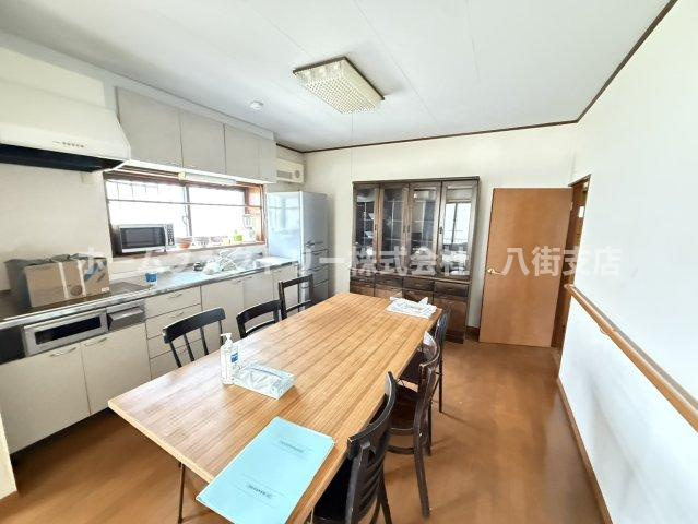 成田市三里塚　中古戸建の居間・リビング|グループホーム仕様