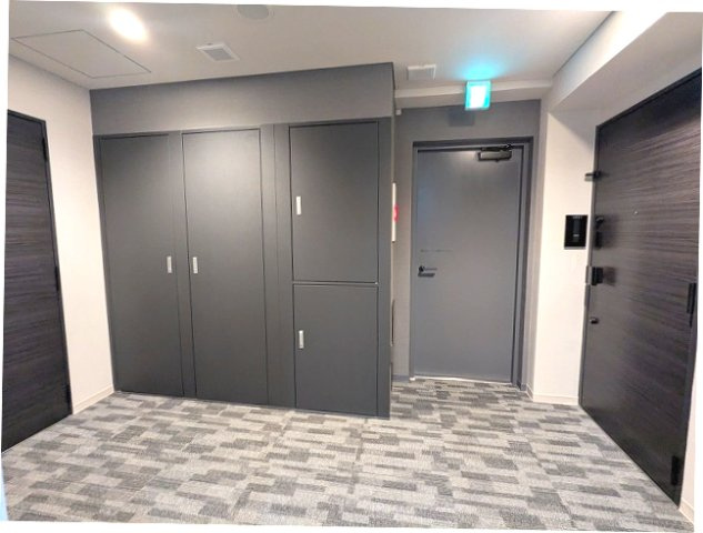 GEO ENT AKIHABARAの設備|雨に濡れず、外から見られない内廊下設計、瀟洒で静かで滑りにくい絨毯張りの内廊下