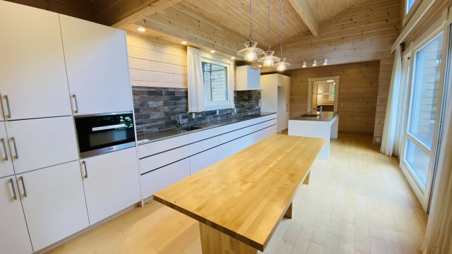 南軽井沢 南原エリア グルメ通り沿いの中古物件のキッチン