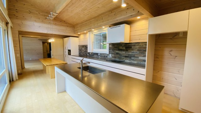 南軽井沢 南原エリア グルメ通り沿いの中古物件のキッチン