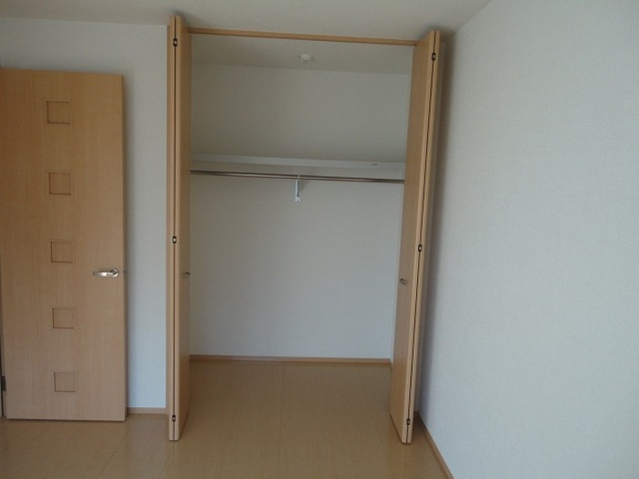 ウィルモア イーストの洋室|北西洋室6帖収納