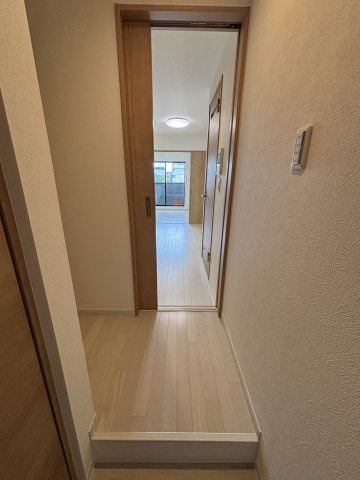 【玄関】 | セレニティ下木田B棟