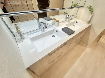 【独立洗面台】 | コスモポリス品川 | 独立洗面台、朝の身支度には欠かせません