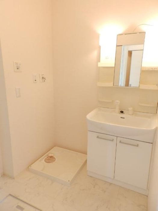 シャルマンの独立洗面台|洗面室