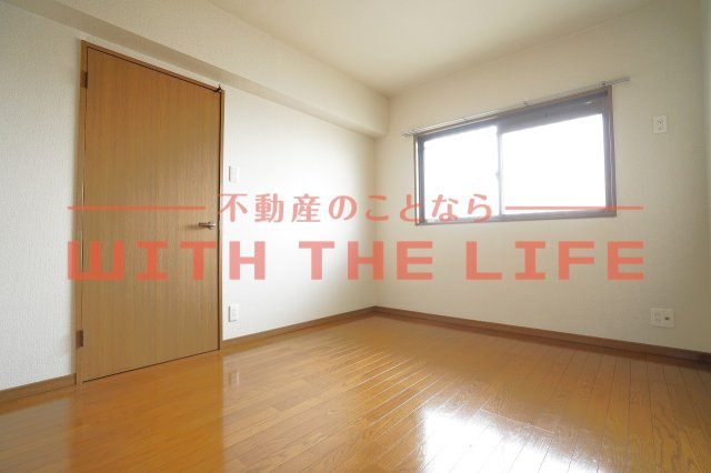 メゾンルミエール【キャッシュバック対象物件】の寝室|落ち着いて過ごせるお部屋なので、寝室にいかがでしょうか