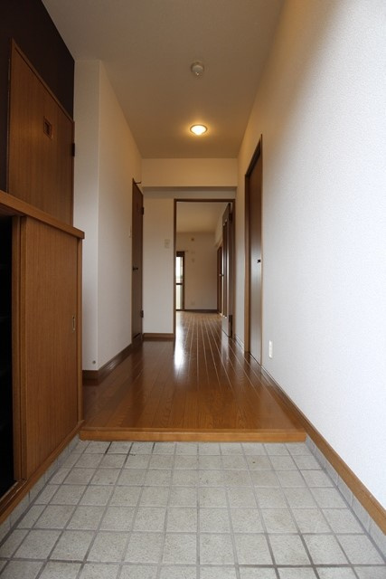 メゾンルミエール【キャッシュバック対象物件】の玄関