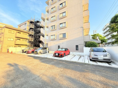 【駐車場】 | 東急ドエルアルス上大岡 | 敷地内機械式駐車場です。
空有：月額18,000円（2025年6月現在）