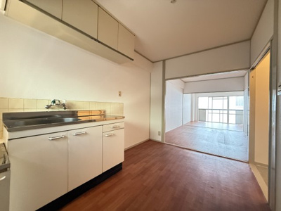 【居間・リビング】 | ニュー京阪マンション