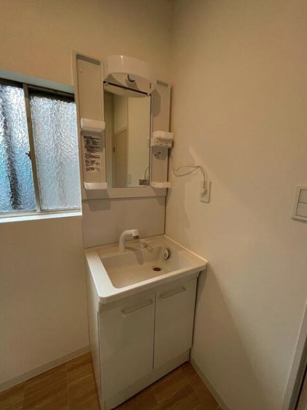 中村4丁目　中古戸建の独立洗面台