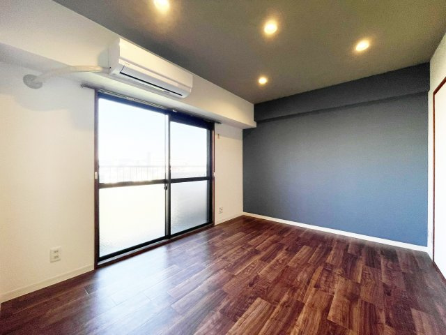 アンソレイエ弐番館の居間・リビング