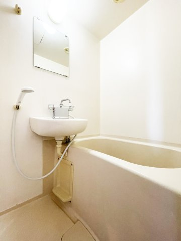 アンソレイエ弐番館の浴室