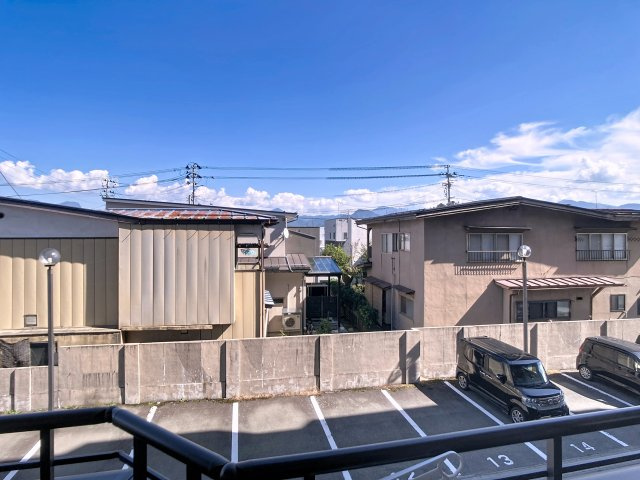 プラザ神町の外観