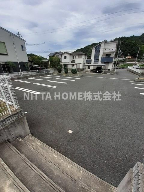 アルモニーハイツⅡの駐車場|敷地内駐車場空きがあります＊