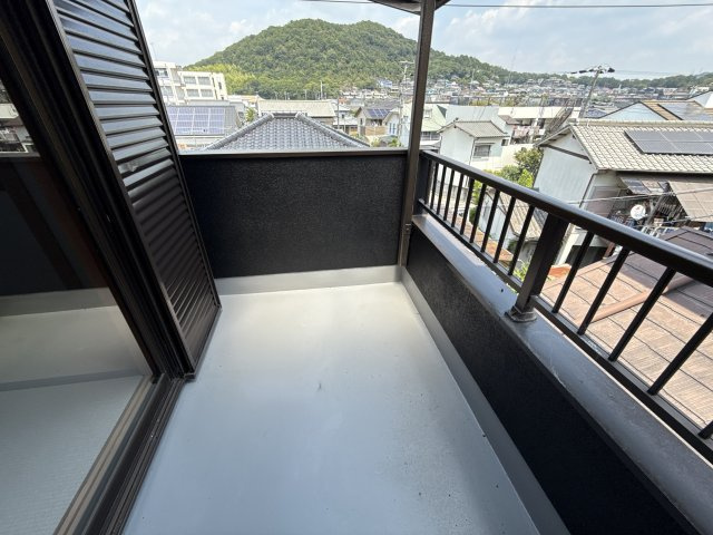 西今宿貸家のバルコニー