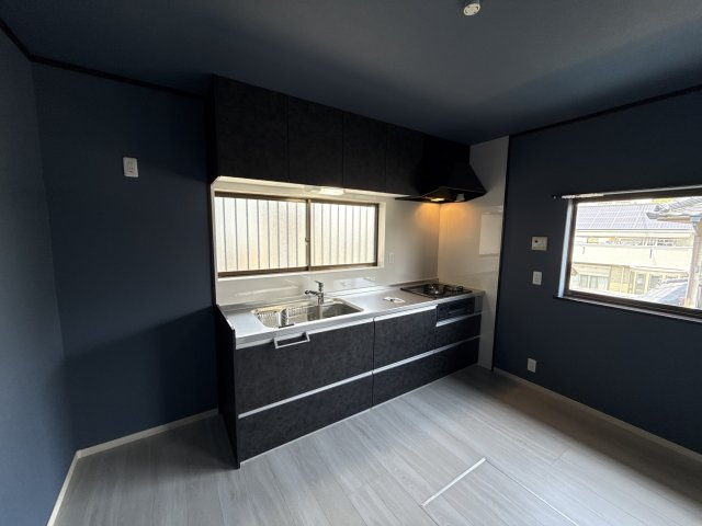 西今宿貸家のキッチン