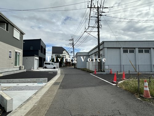 【前面道路含む現地写真】 | 【仲介手数料０円】厚木市下荻野第17　新築一戸建て　1号棟　全2棟 | 厚木市下荻野第17　新築一戸建て　1号棟　全2棟