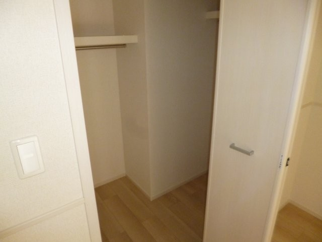アスカAの収納|ウォークインクローゼット