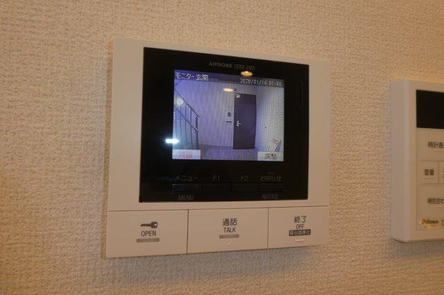 倉敷市日ノ出町２丁目のアパートのセキュリティ|オートロック連動ＴＶインターホン
