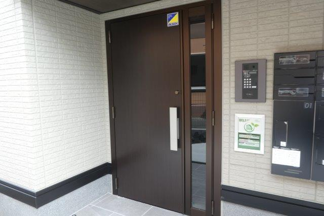 倉敷市日ノ出町２丁目のアパートのエントランス|オートロック