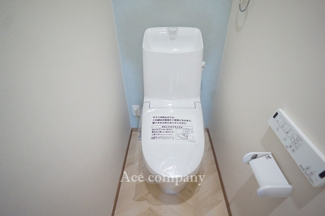 【トイレ】 | 東大阪市岩田町1丁目　【A号地】 | トイレは1階と2階の2ヶ所に完備♪ともに同仕様のシャワートイレです☆