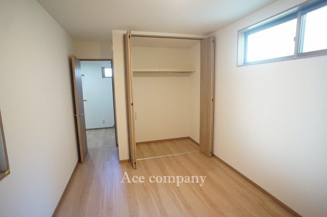 【子供部屋】 | 東大阪市岩田町1丁目　【A号地】 | 【1階：洋室6.5帖】クローゼット完備です♪