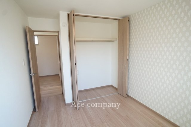 【子供部屋】 | 東大阪市岩田町1丁目　【A号地】 | 【3階：洋室5.2帖】クローゼット完備です♪