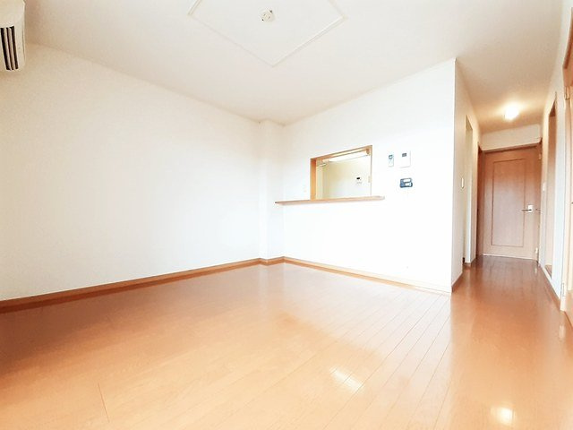 スカイフィールドの居間・リビング