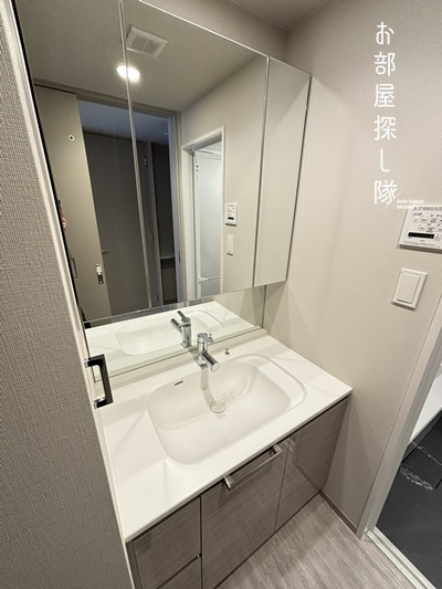 ラコント西鉄久留米の独立洗面台