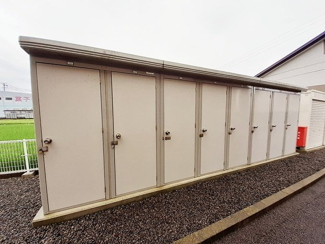 エテルノジェントリーのその他