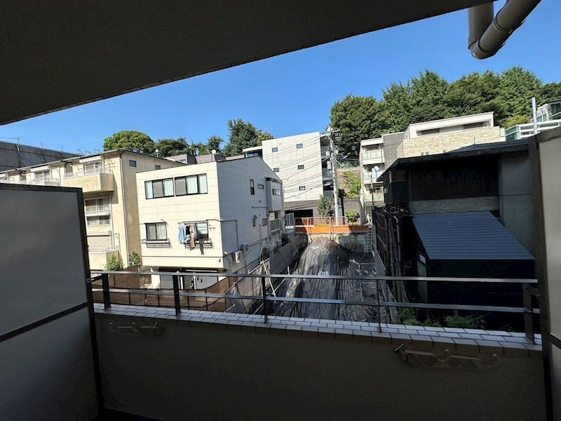 東急ドエルアルス音羽のバルコニー