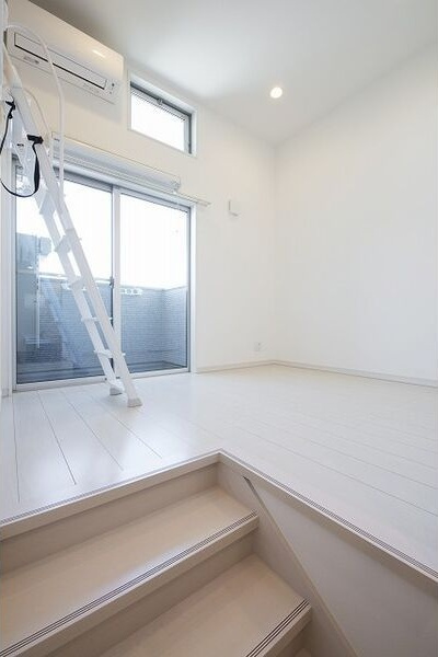 ラ・ロシェル(ラロシェル)の設備