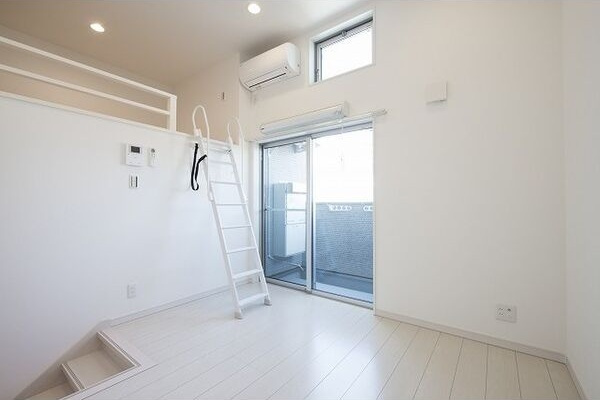 ラ・ロシェル(ラロシェル)の内装