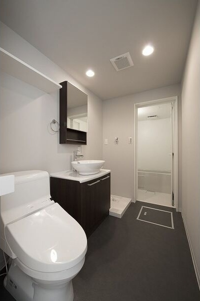 ラ・ロシェル(ラロシェル)のトイレ