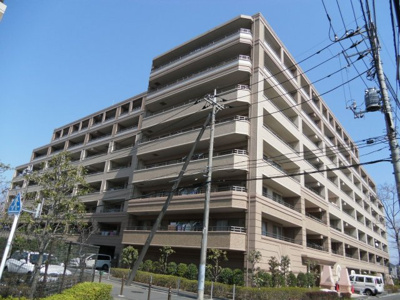 【外観】 | アルソス・フォンターナ | 南東向き角部屋の3LDKです。
