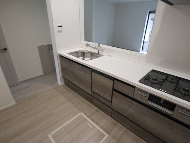 《仲介手数料無料》大宮区堀の内町２丁目154-1新築一戸建てリナージュのキッチン|撮影日 2025年7月17日 15:10 晴れ