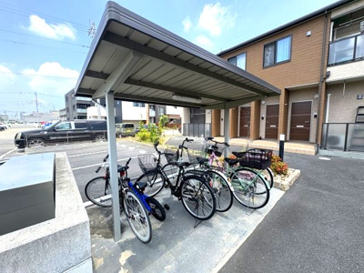 【その他共用部分】 | Lumiere | 駐輪場です