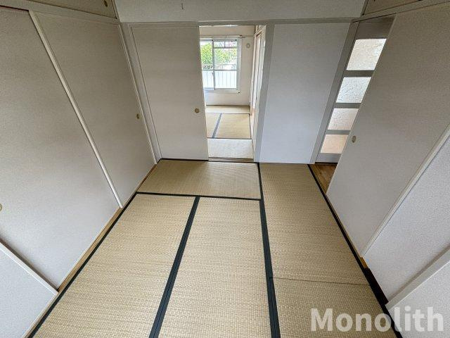 鶴山台34号棟の和室