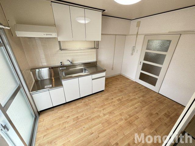 鶴山台34号棟の居間・リビング