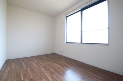 【洋室】 | Peer Court