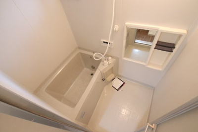 【浴室】 | Peer Court