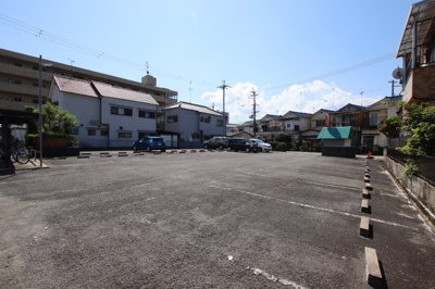 【駐車場】 | Peer Court