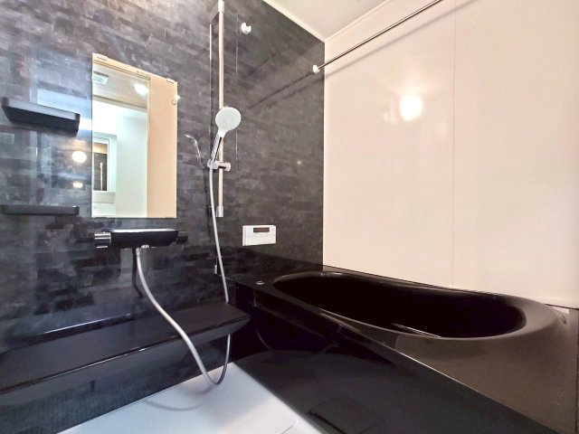 ◆室内リノベーション済み美室◆４沿線利用可◆南向きバルコニー◆周辺施設充実◆ハイツ伏見桃山の浴室|浴室