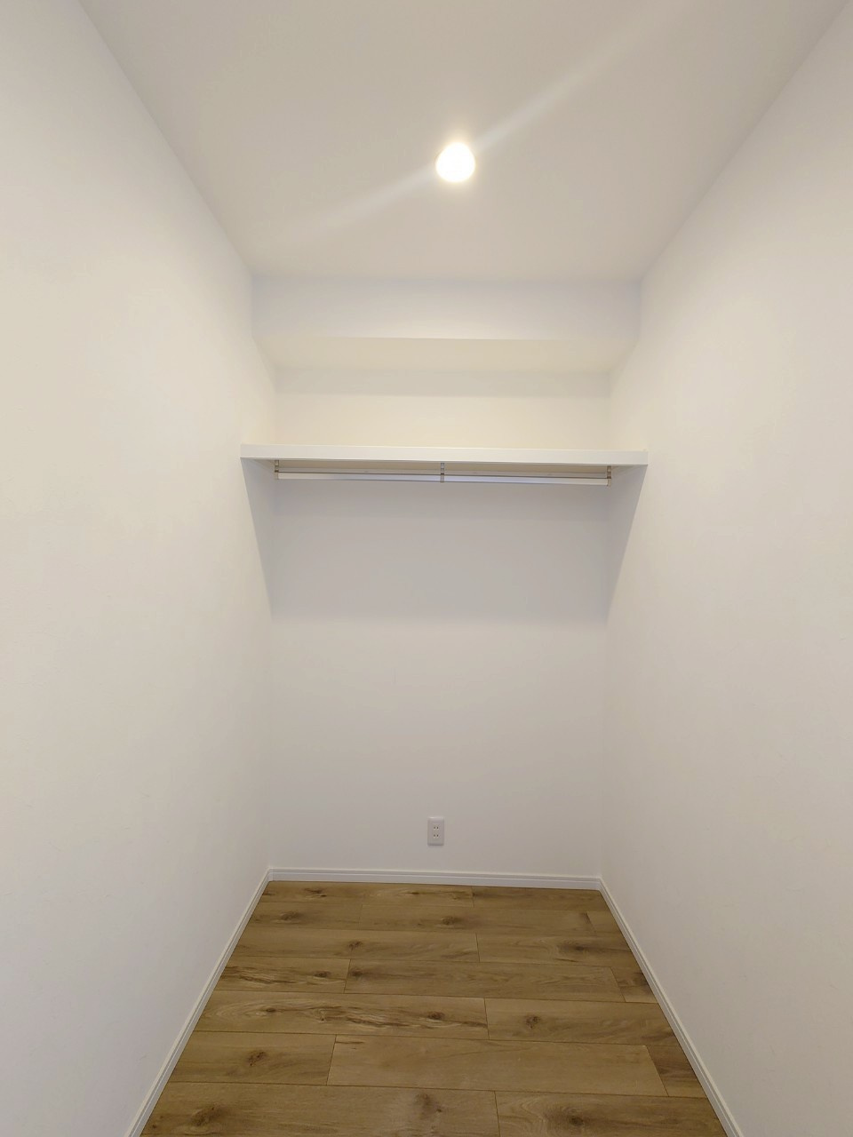 ◆室内リノベーション済み美室◆４沿線利用可◆南向きバルコニー◆周辺施設充実◆ハイツ伏見桃山の収納|ウォークインクローゼット