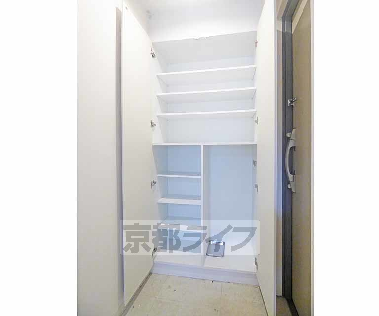 ウィルパーク御所西の収納|シューズボックス