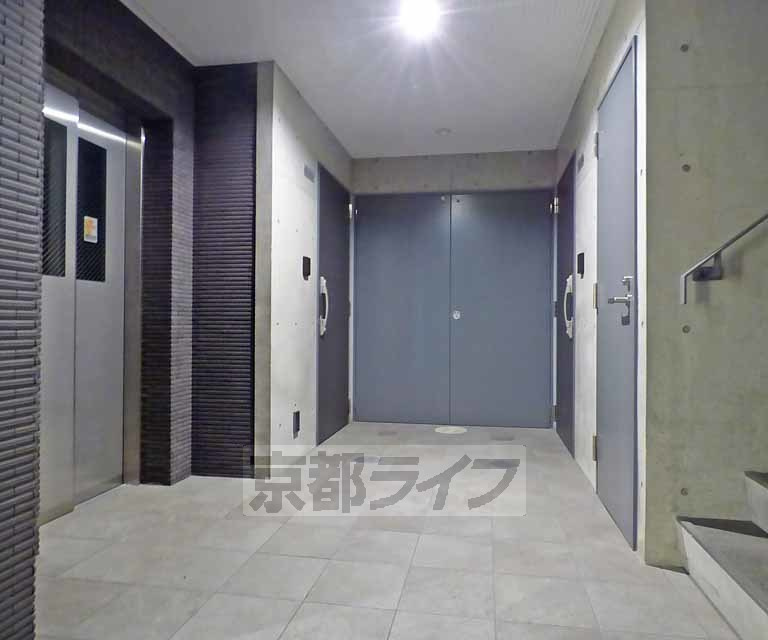 ウィルパーク御所西のエントランス