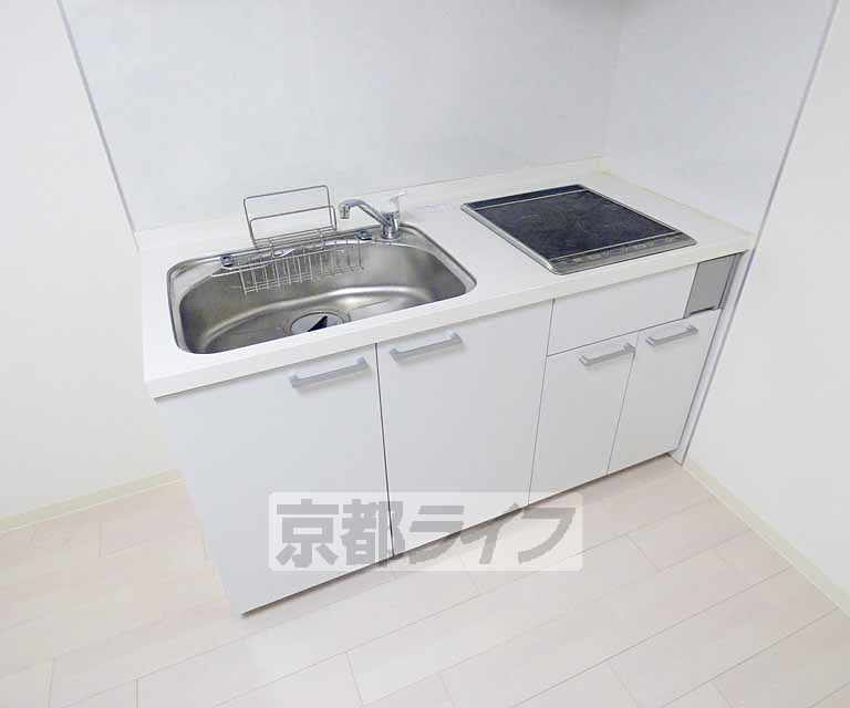 ウィルパーク御所西のキッチン|使いやすい2口IHコンロ付キッチン