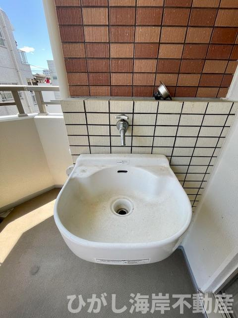 ルネサンス湘南平塚の洗面所|スロップシンク