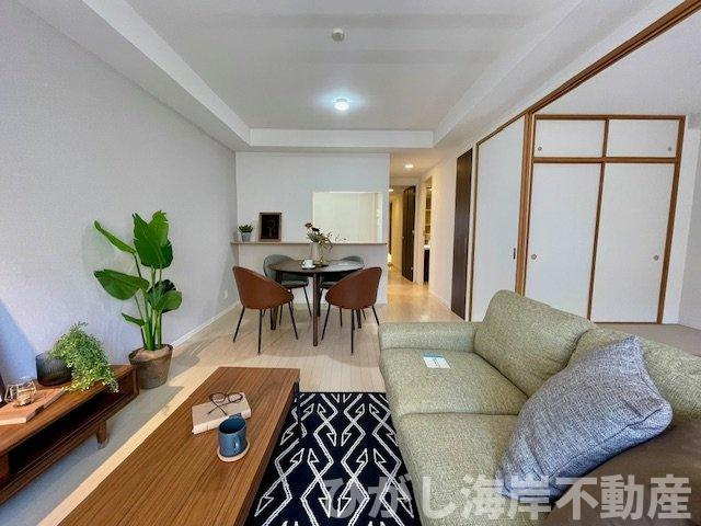 ルネサンス湘南平塚のダイニング|新規リフォーム完了！　13帖　LDK