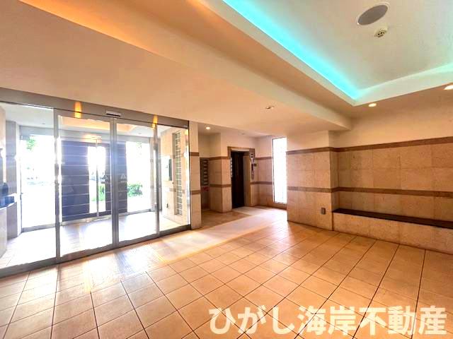 ルネサンス湘南平塚のエントランス|エントランス